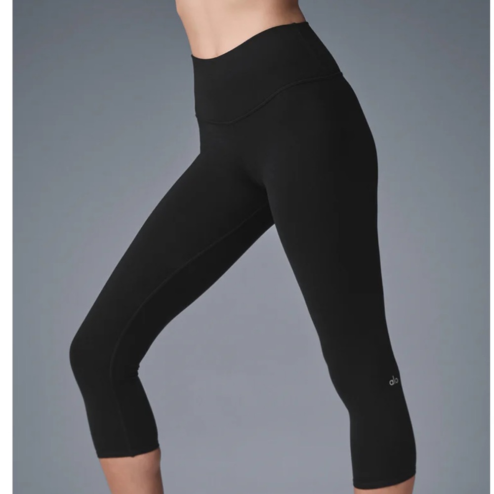 ALO Yoga High Waist Airbrush Capri